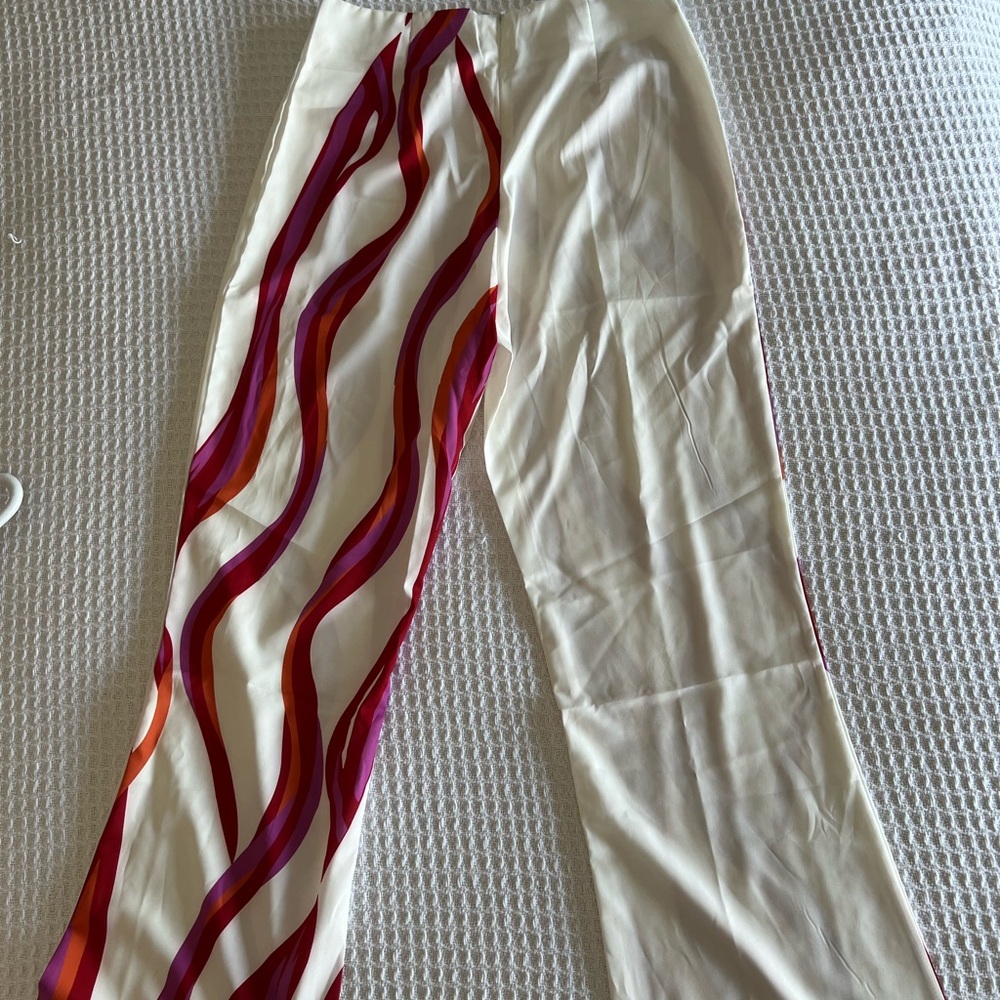 Flowing pant suit
